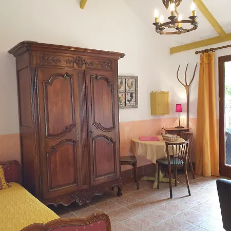 Le Hotel apartamentowy Calvi (Corsica)