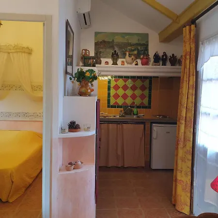 Le Hotel apartamentowy Calvi (Corsica)