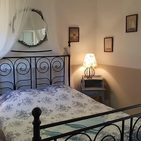 Le 2* Calvi (Corsica)