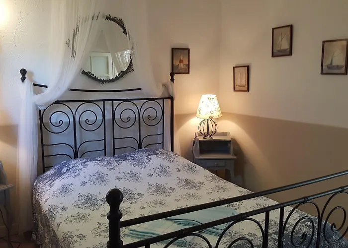 Résidence Le 2* Calvi (Corsica)