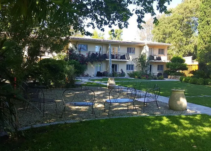 Résidence Le 2* Calvi (Corsica)