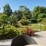 Le 2*