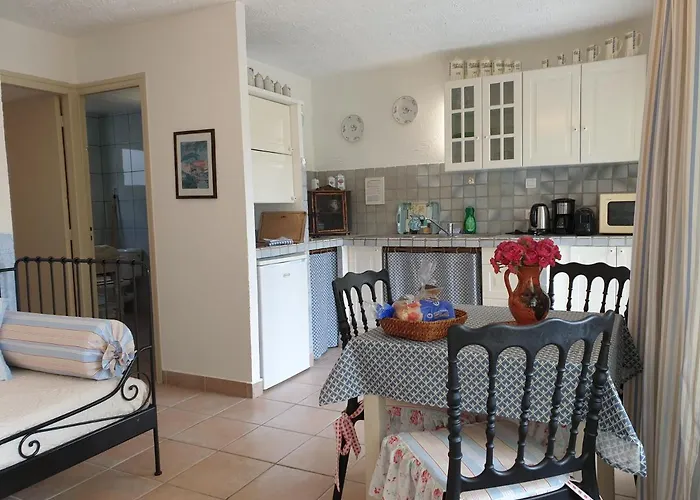 Résidence Le 2* Calvi (Corsica)