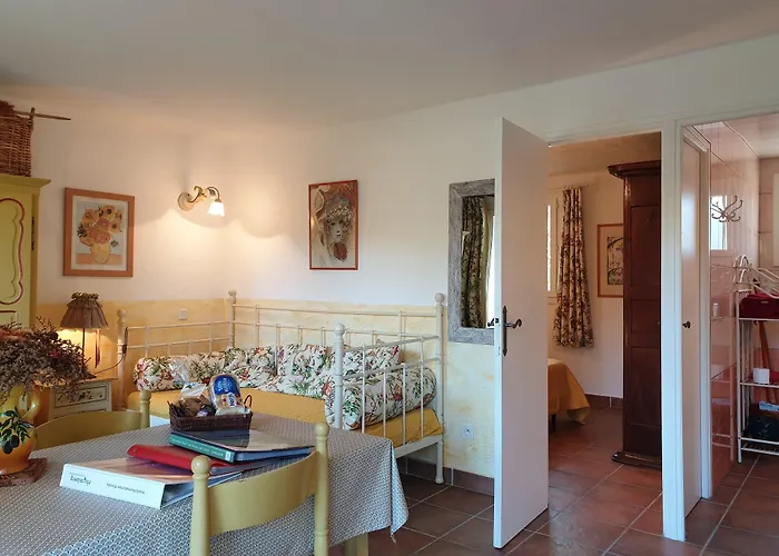 Résidence Le 2* Calvi (Corsica)