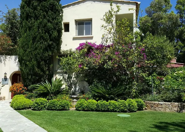 Résidence Le 2* Calvi (Corsica)